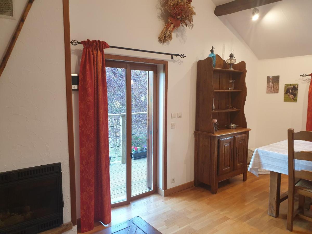 La Grange De Mombel Villa Losse Eksteriør billede