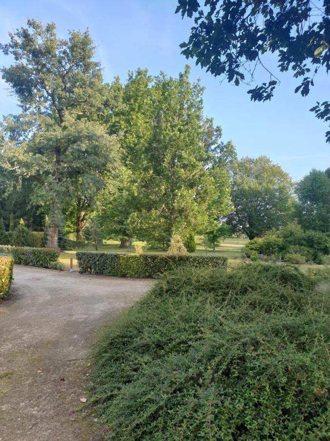 La Grange De Mombel Villa Losse Eksteriør billede