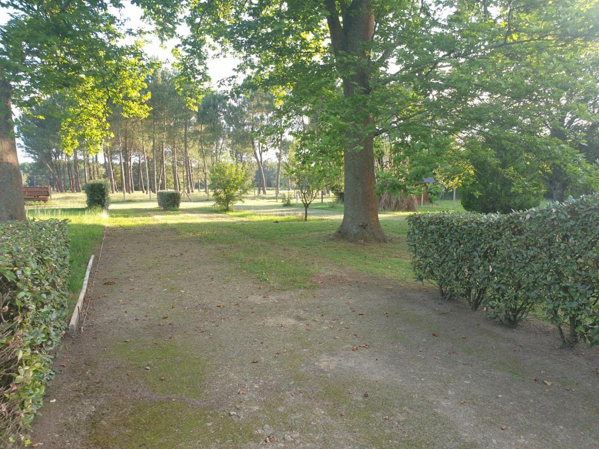 La Grange De Mombel Villa Losse Eksteriør billede